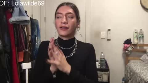 Lolita Wildes Back  online show from October 14, 6:14 am