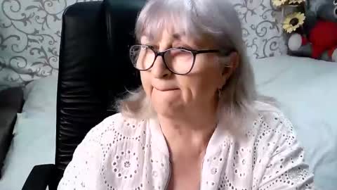 LolkaAlyss online show from February 19, 8:20 pm