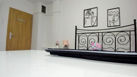 Lolla online show from December 3, 6:10 am