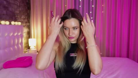 Victoria online show from January 22, 6:10 pm