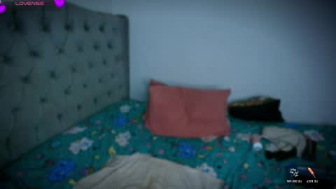 Snapshot of lollipoptease chatting on April 18, 7:58 pm Sweet Jazmin online show from April 18, 7:58 pm