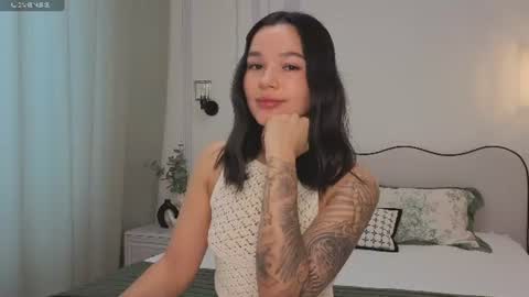Snapshot of lolly_turner chatting on July 2, 3:45 am lolly_turner online show from July 2, 3:45 am