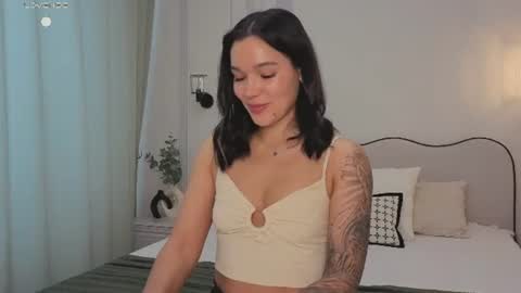Snapshot of lolly_turner chatting on July 6, 3:47 am lolly_turner online show from July 6, 3:47 am