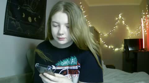 Lilly online show from January 19, 3:32 pm