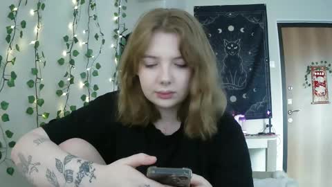 Lilly online show from February 26, 12:36 pm