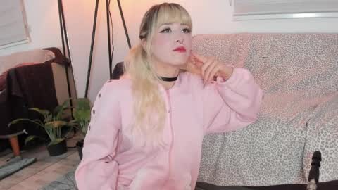 Lolly online show from April 6, 2:42 am