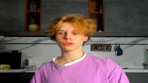 Nelis online show from May 24, 5:29 pm