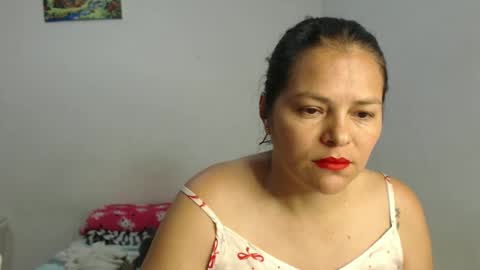 Snapshot of lolyta_mature1 chatting on May 15, 4:14 pm Lolyta mature1 online show from May 15, 4:14 pm