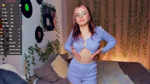 Lona online show from January 15, 6:44 pm