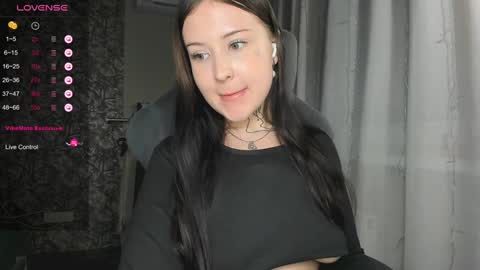 lona online show from December 11, 5:26 pm