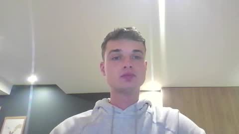 london_tomy online show from September 18, 10:45 pm