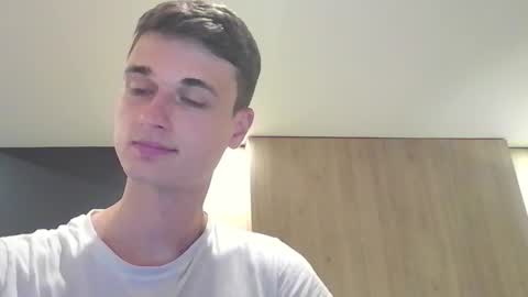 london_tomy online show from September 24, 12:58 am