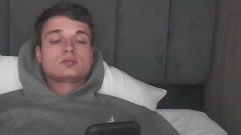 london_tomy online show from October 22, 8:08 pm