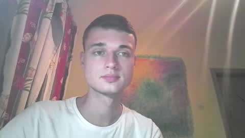 london_tomy online show from January 7, 11:29 pm