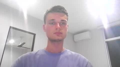 london_tomy online show from March 22, 2:26 am