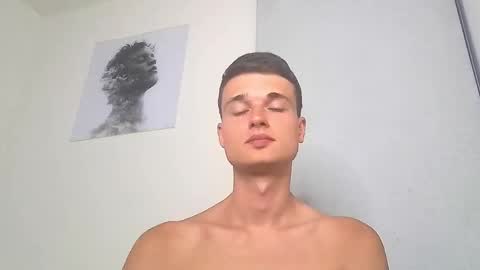 london_tomy online show from April 3, 2:42 am