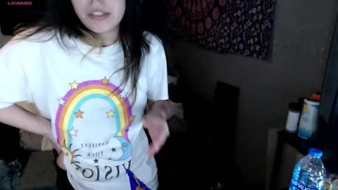 londonray online show from November 24, 4:56 am