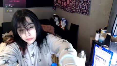 londonray online show from December 5, 4:54 am