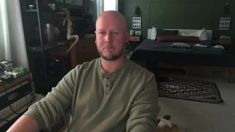 Snapshot of lone_string chatting on September 18, 6:32 pm Lone online show from September 18, 6:32 pm