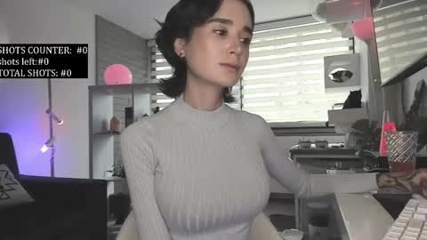 Snapshot of lonelly_lolly98 chatting on November 8, 6:18 pm SABRINA online show from November 8, 6:18 pm