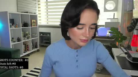 Snapshot of lonelly_lolly98 chatting on December 18, 6:36 pm SABRINA online show from December 18, 6:36 pm