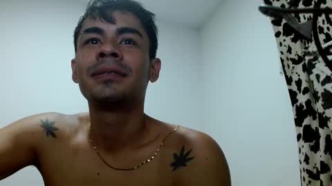 Snapshot of lonelydick2002 chatting on October 26, 2:39 am lonelydick2002 online show from October 26, 2:39 am