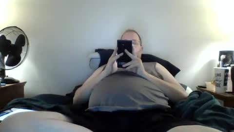 Snapshot of lonelyman91775 chatting on May 15, 8:54 am Lonely Man online show from May 15, 8:54 am
