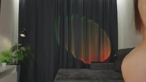 Snapshot of loney__tunes chatting on September 21, 6:31 pm Shy EvaStreams are everyday 9 AM - 3 PM GMT 3 online show from September 21, 6:31 pm