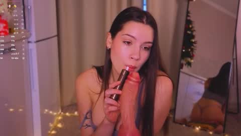 Snapshot of loney__tunes chatting on January 9, 9:45 am Shy EvaStreams are everyday 9 AM - 3 PM GMT 3 online show from January 9, 9:45 am