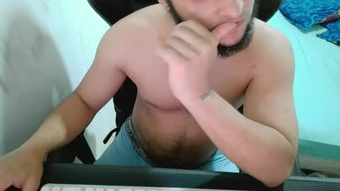 Marvin Santiago online show from May 15, 10:22 am
