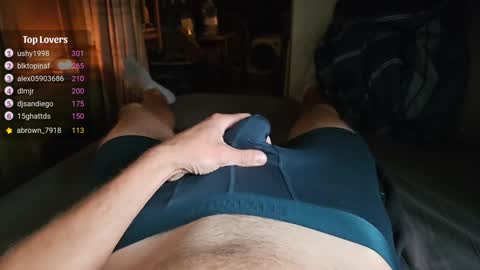 Snapshot of longdongtheprince chatting on January 25, 5:40 pm longdongtheprince online show from January 25, 5:40 pm