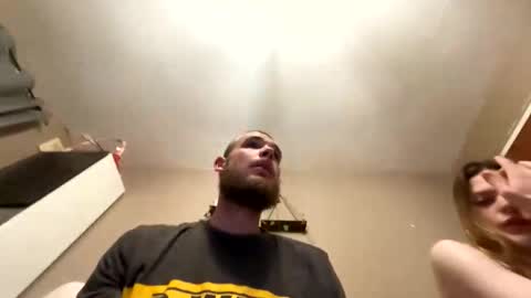 Snapshot of longjohndong321 chatting on April 8, 9:48 pm Unknowncouple online show from April 8, 9:48 pm