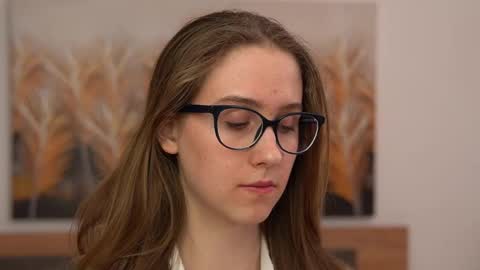 Hanna online show from March 8, 7:09 pm