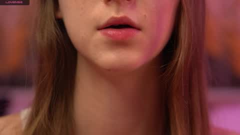 Snapshot of look_my_passion chatting on February 15, 7:51 am Hanna online show from February 15, 7:51 am