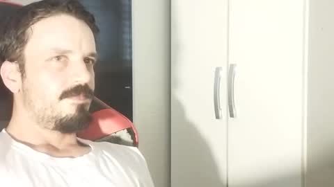 Snapshot of lookaz4010 chatting on February 6, 3:52 pm Lucas online show from February 6, 3:52 pm