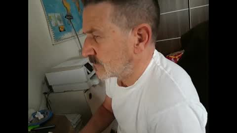 lookercgn online show from December 2, 12:29 pm