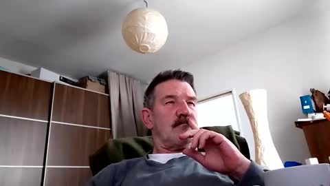 lookercgn online show from April 13, 8:53 am