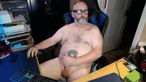 Snapshot of lookin4funtimz chatting on April 3, 7:17 am lookin4funtimz online show from April 3, 7:17 am