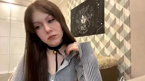 Snapshot of looking_me chatting on October 10, 5:17 am EVA online show from October 10, 5:17 am