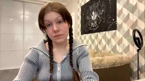 Snapshot of looking_me chatting on October 18, 6:48 am EVA online show from October 18, 6:48 am