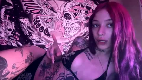 lookingforlona online show from September 15, 3:01 pm