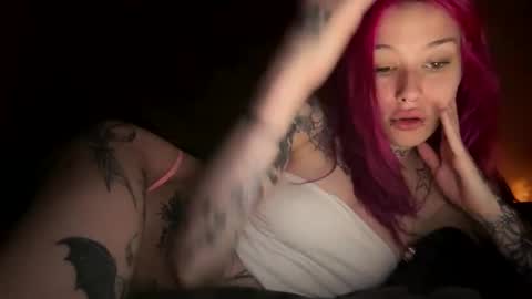 lookingforlona online show from October 30, 1:34 pm