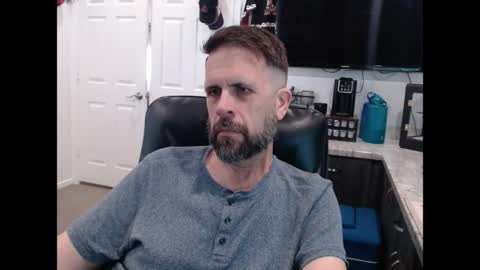 lookyherre online show from April 16, 4:41 pm