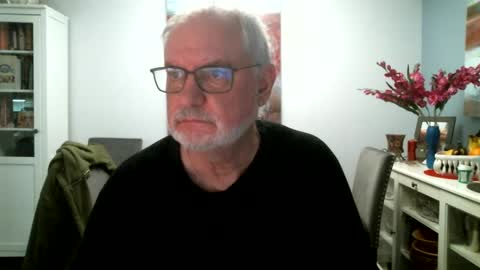 loop102 online show from December 3, 6:28 pm