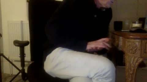 loose565 online show from February 4, 7:31 pm