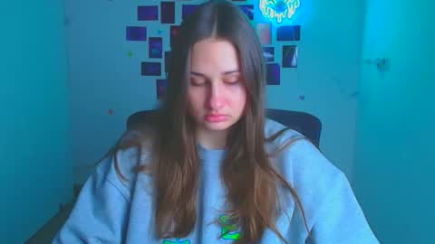 Lora online show from April 3, 5:16 am