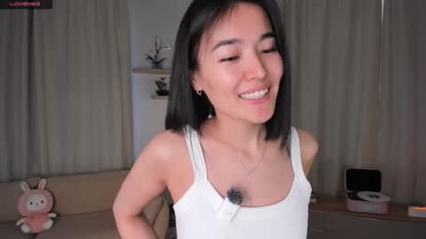 Snapshot of lora_lifelover chatting on February 6, 8:18 am Lora control 2 min for every new Fan Club subscriber online show from February 6, 8:18 am