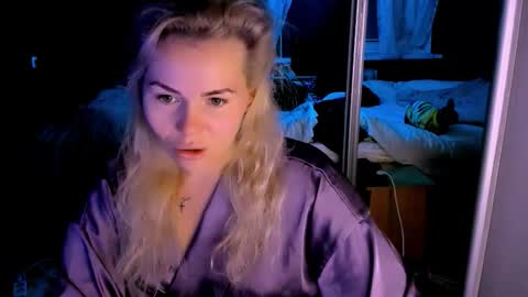 Snapshot of loraboyar chatting on October 7, 2:20 am Lora online show from October 7, 2:20 am