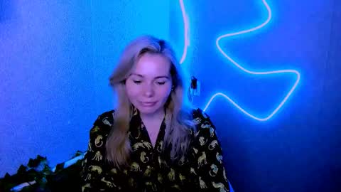 Lora online show from February 20, 3:25 am