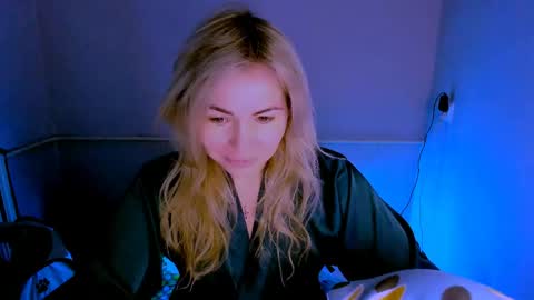 Lora online show from April 13, 2:17 am